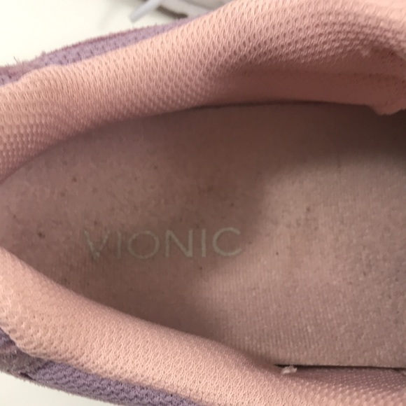 Vionic sneakers, size 9.5, EUC - Picture 10 of 10